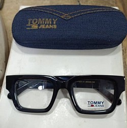 Buy Tommy Hilfiger eyeglasses Frame in Akute